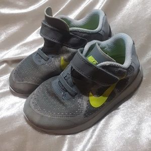 Toddler Nike Free Run 10c